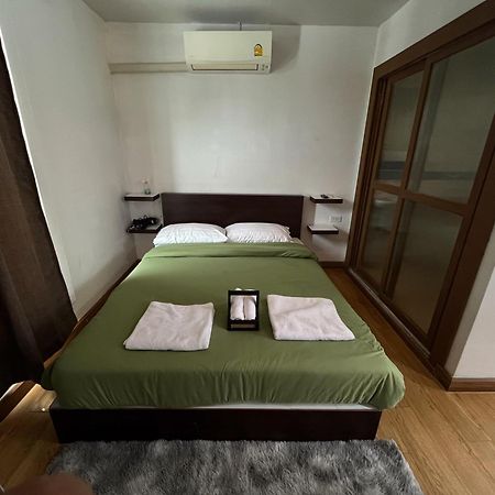 Bud Brew Beyond Dispensary And Hotel Bangkok Eksteriør billede