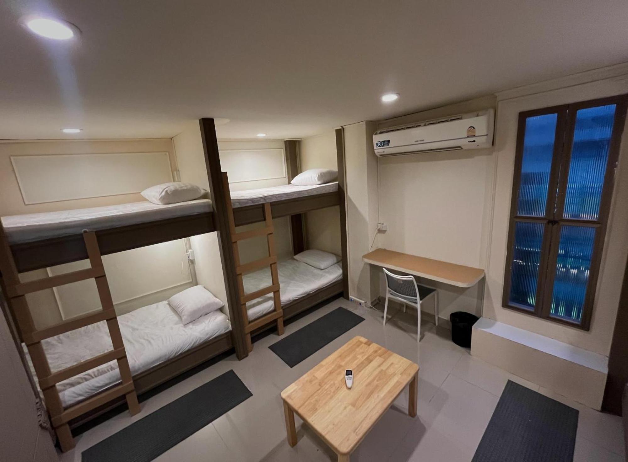 Bud Brew Beyond Dispensary And Hotel Bangkok Eksteriør billede